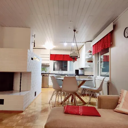 Tilava Asunto Saunalla * 库萨莫